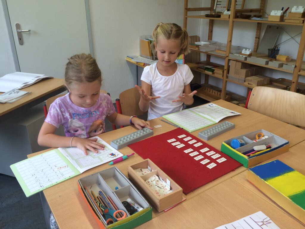 montessori privater Kindergarten und private Primarschule
