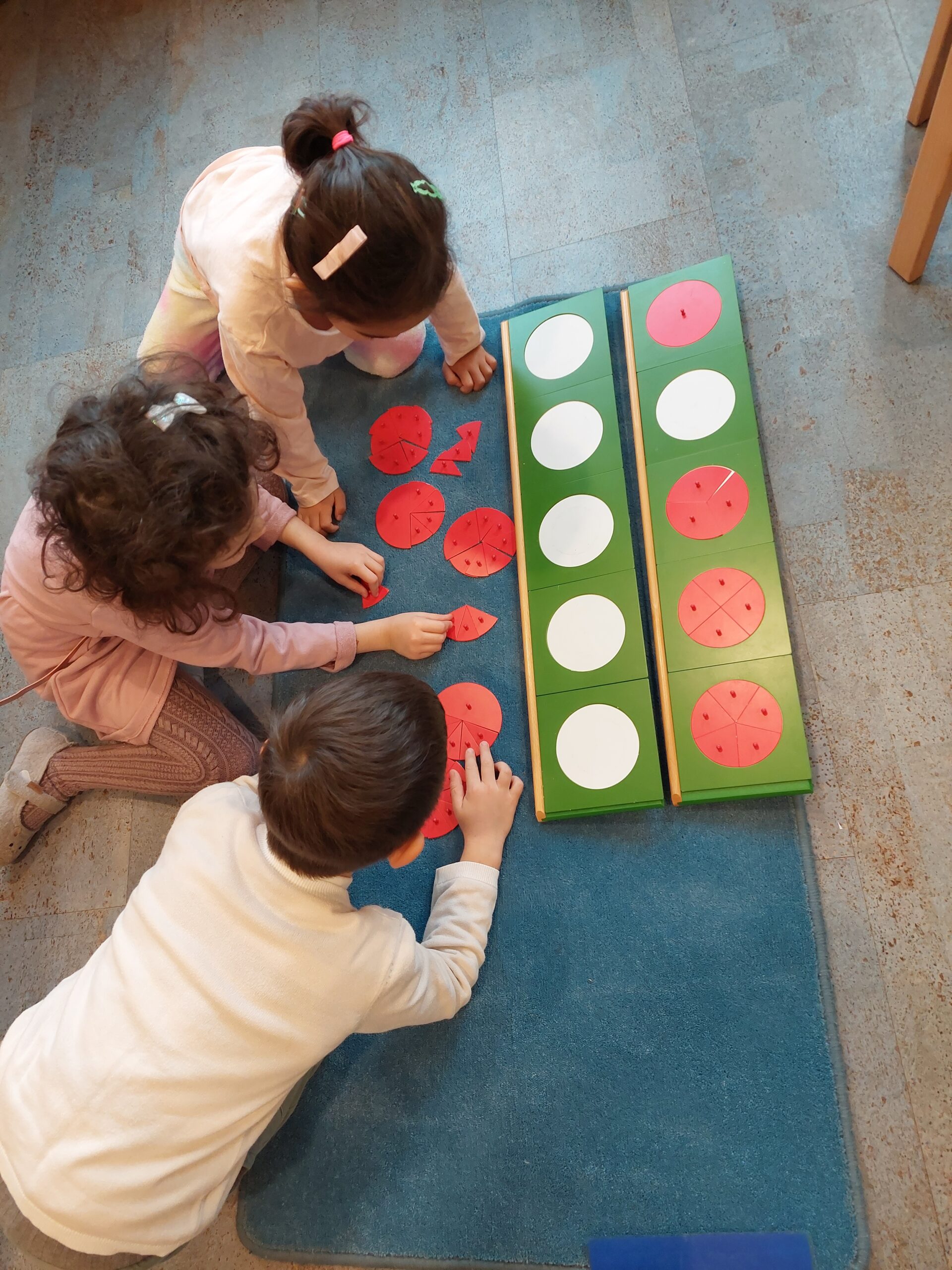 A conversation with Annett Romoth, Cycle 1 pedagogical director, and Daniel Schubiger, from the management and administration team, about Montessori education - Lipschule